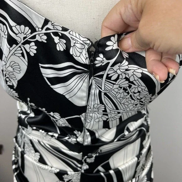 London Times Women's Black & White Midi Length Bodycon Cocktail Dress Size 10 - Picture 5 of 9